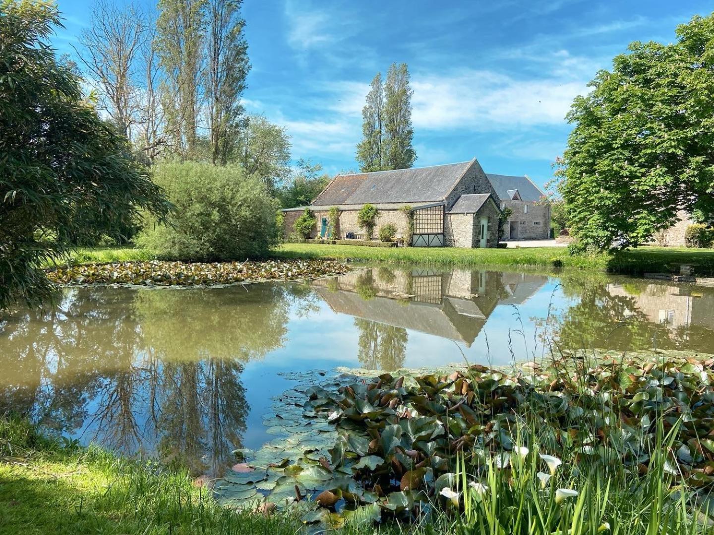 Chambres D'Hotes & Gites - Domaine Les Sources Portbail Luaran gambar