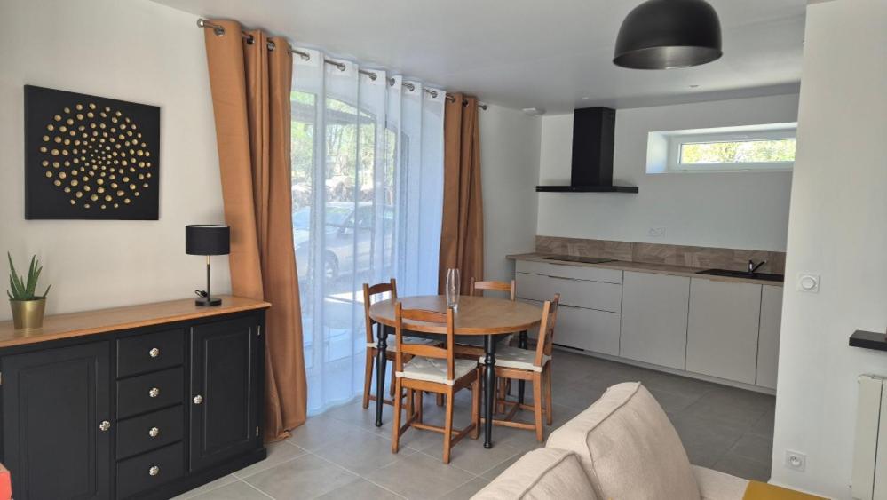 Chambres D'Hotes & Gites - Domaine Les Sources Portbail Luaran gambar